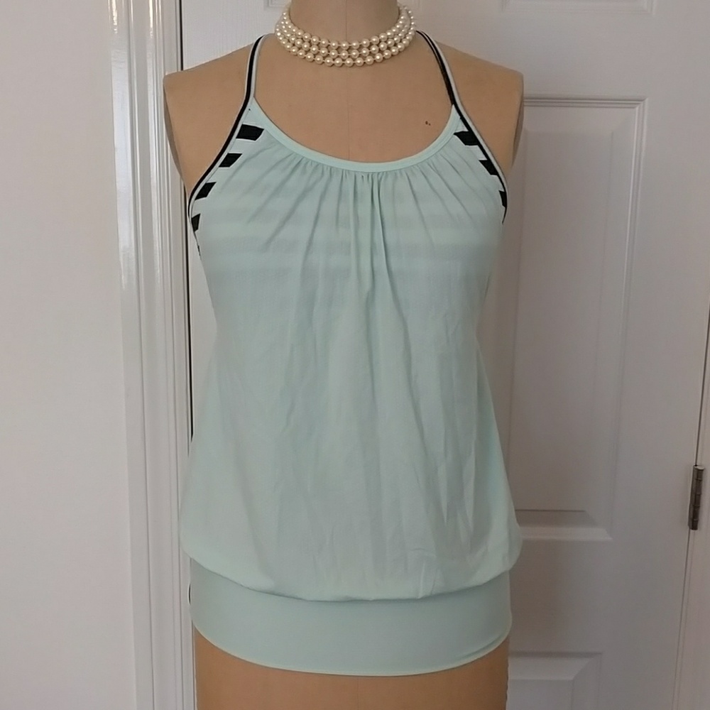 Lululemon No Limits Tank